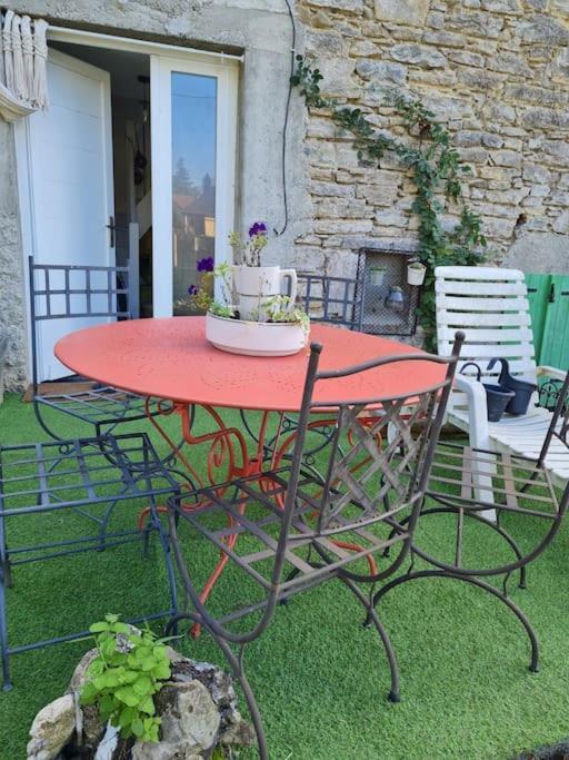 Appartement De La Laiterie Avec Petit Jardin. Eysus Exterior foto
